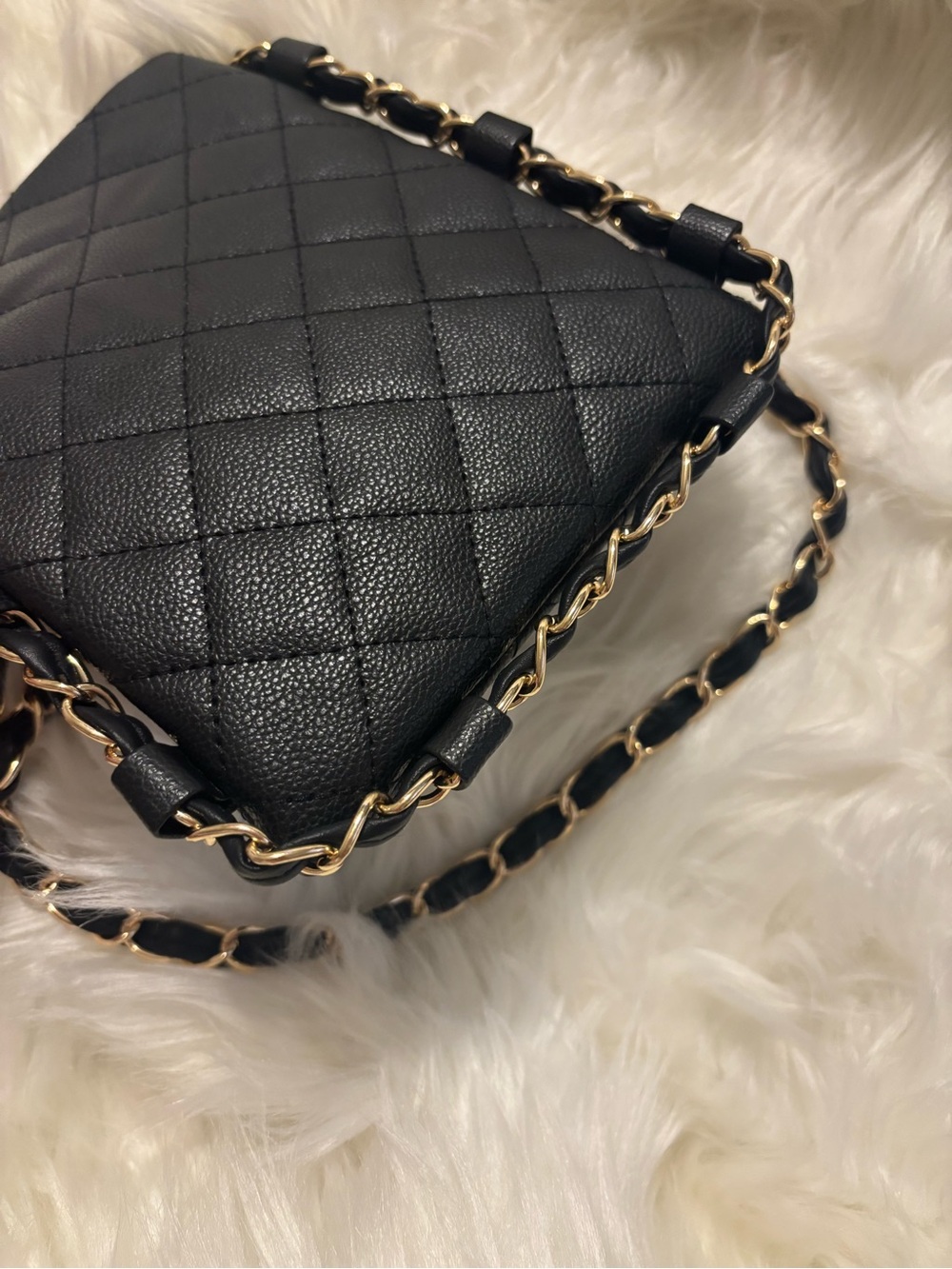 Black Quilted Crossbody with Gold Chain Strap - Picture 5 of 7